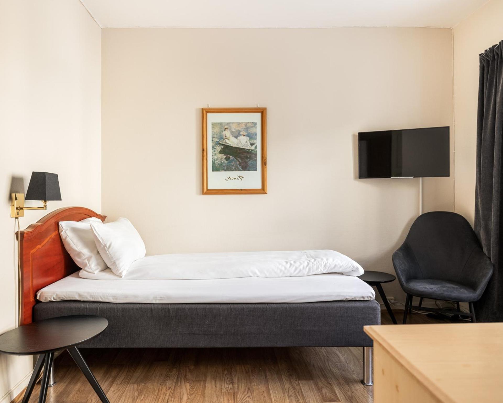 Hotel Fru Haugans 4*